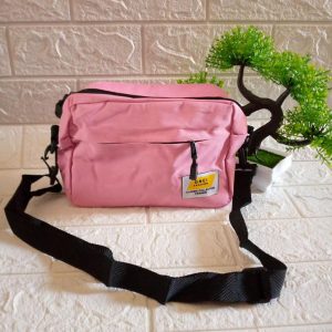 ini adalah Tas GNE Pink, material: Canvas, color: Pink, brand: Tasslempangindo, age_group: all ages, gender: unisex