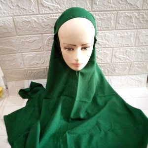 ini adalah Bergo Maryam XL Emerald, size: XL, material: Cooton diamond crepe, color: green, brand: Jilbabwanitaindonesia, age_group: all ages, gender: female