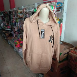 ini adalah Jaket Pria NY Cream, size: L, material: Fleece, color: cream, brand: Jaketindonesia, age_group: teen, gender: unisex