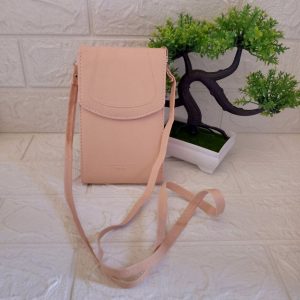 ini adalah Tasel Adel Salem, size: 17 cm x 10 cm, material: synthetic, color: pink, brand: tasbahuindonesia, age_group: all ages, gender: female