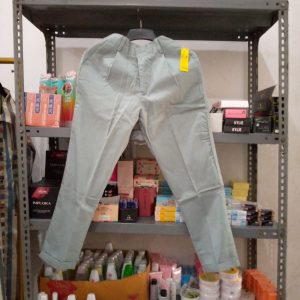 ini adalah Baggy Pants Ivory, size: panjang 92cm, material: Drill, color: ivory, brand: Bajuwanitaindonesia, age_group: all ages, gender: female