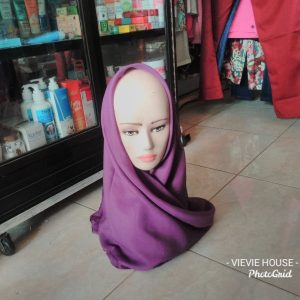 ini adalah Bella Square Violet, size: 115cmx115cm, material: Double hycount, color: purple violet, brand: Bellajilbab, age_group: all ages, gender: female