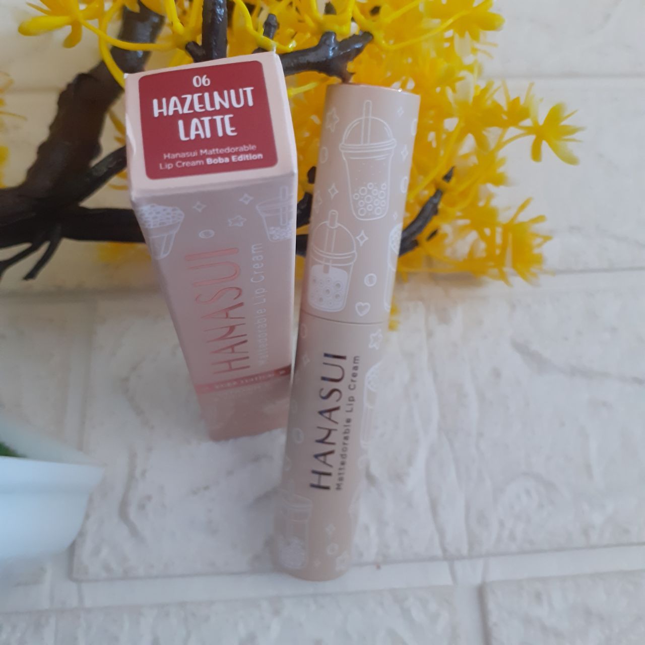 ini adalah Hanasui Lipcream Boba Matte 06, brand: Hanasui, age_group: all ages, gender: female