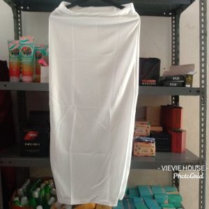 ini adalah Rok Span Putih, size: Long 90cm, material: scuba, color: white, brand: rokspankalitidu, age_group: all ages, gender: female