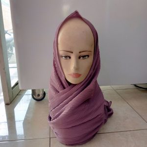 ini adalah Pasmina Plisket Lilac, size: 75 cm x 120 cm, material: Cotton Diamond, color: purple lilac, brand: pasminaplisketkltd, age_group: all ages, gender: female