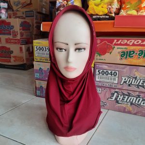 ini adalah Jilbab Sport Marun, size: L, material: jersey, color: maroon, brand: sportjilbabkalitidu, age_group: all ages, gender: female