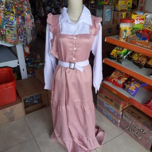 ini adalah Gamis Livi Dusty, size: 103cmx138 cm, material: moscrepe, color: pink dusty, brand: gamislivikalitidu, age_group: all ages, gender: female