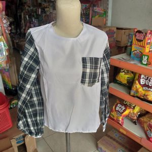 ini adalah Blouse Lova Putih Kotak Hitam, size: LD100cm, material: cotton, color: white, brand: blouselovakalitidu, age_group: all ages, gender: female