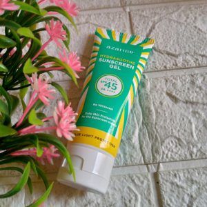 ini adalah Azarine Sunscreen Gel SPF45, brand: azarine, age_group: all ages, gender: female