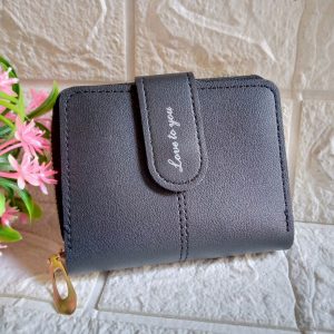 ini adalah Dompet Double Hitam, size: 13 cm x 9.5 cm, material: synthetic, color: chocholate, brand: Dompetdoublekalitidu, age_group: all ages, gender: female