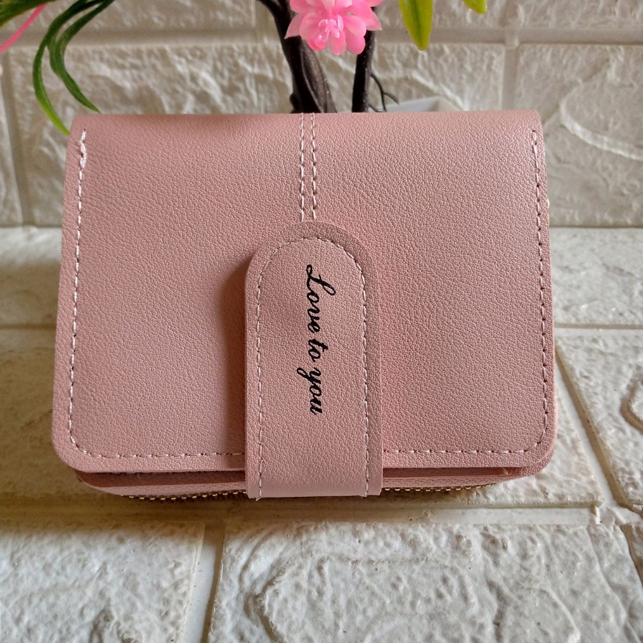 ini adalah Dompet Double Pink Muda, size: 13 cm x 9.5 cm, material: synthetic, color: grey, brand: Dompetdoublekalitidu, age_group: all ages, gender: female