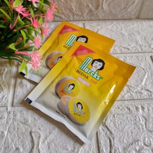 ini adalah Bedak Marcks Sachet Invisible, brand: marcks, age_group: all ages, gender: female