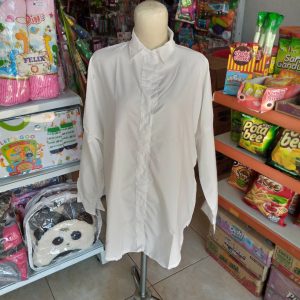 ini adalah Blouse Deksi Putih, size: LD 100cm, material: cotton, color: white, brand: Blousedeksikalitidu, age_group: all ages, gender: female