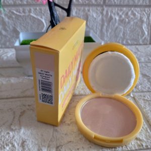 ini adalah Emina Daily Matte Compact Powder 01 Light, brand: Emina, age_group: adult, gender: female